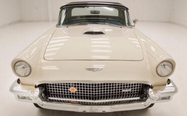 Ford-Thunderbird-1957-Colonial-White-Dresden-Blue-16