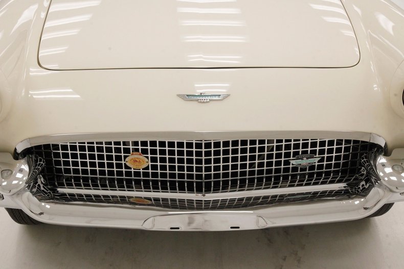 Ford-Thunderbird-1957-Colonial-White-Dresden-Blue-22