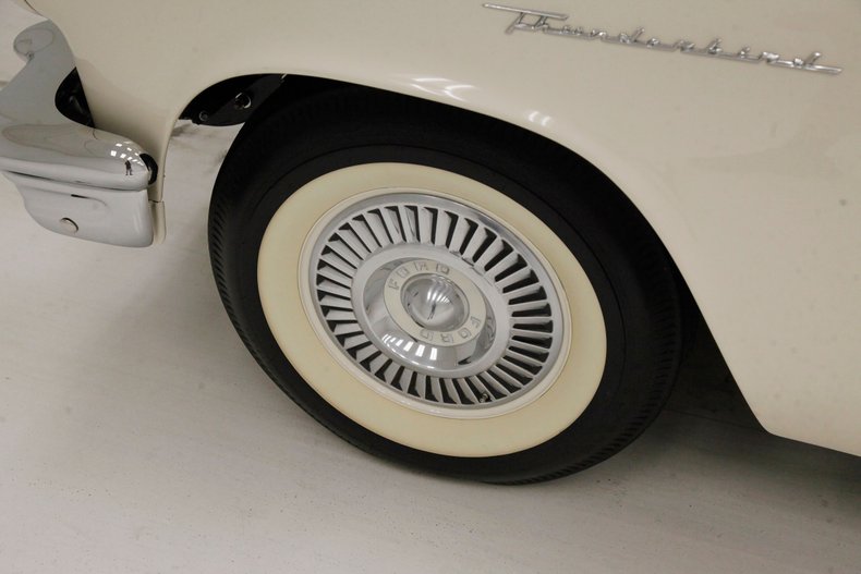 Ford-Thunderbird-1957-Colonial-White-Dresden-Blue-6