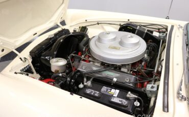 Ford-Thunderbird-1957-Colonial-White-Flame-Red-35
