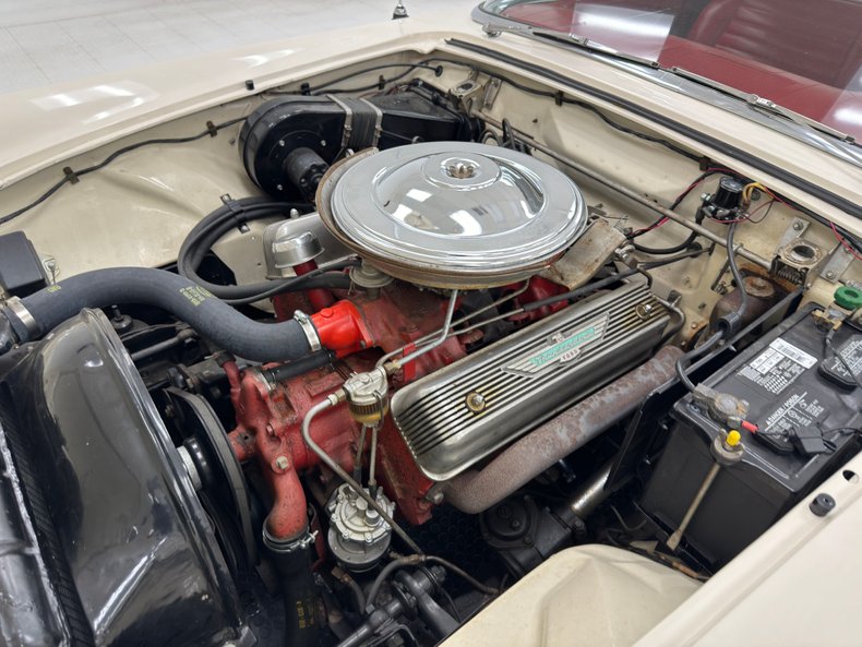 Ford-Thunderbird-1957-Colonial-White-Red-17