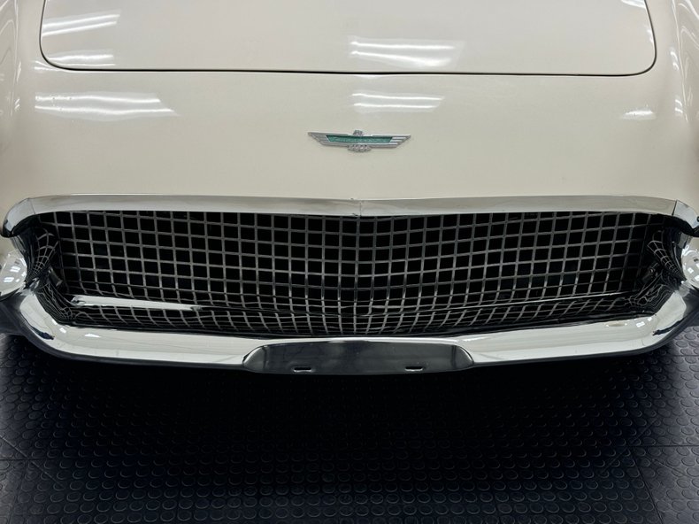 Ford-Thunderbird-1957-Colonial-White-Red-24