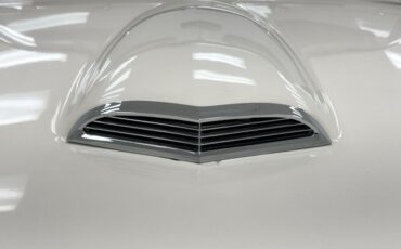 Ford-Thunderbird-1957-Colonial-White-Red-26