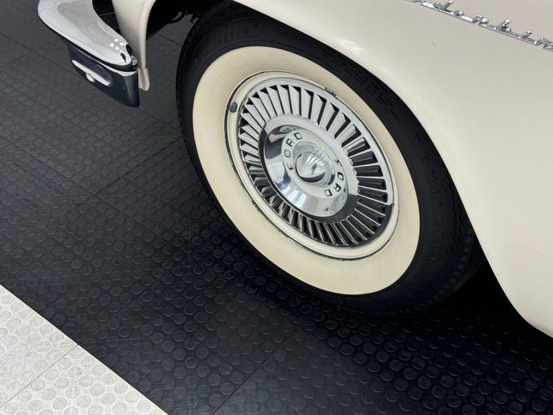Ford-Thunderbird-1957-Colonial-White-Red-27
