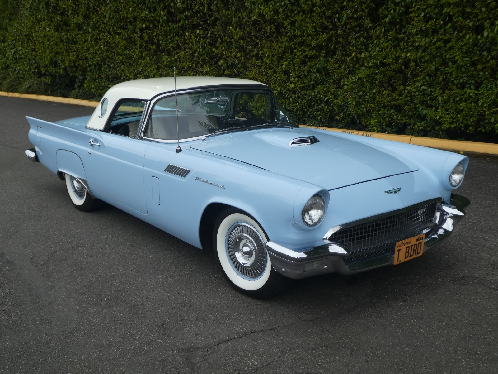 Ford-Thunderbird-1957-Convertible-10