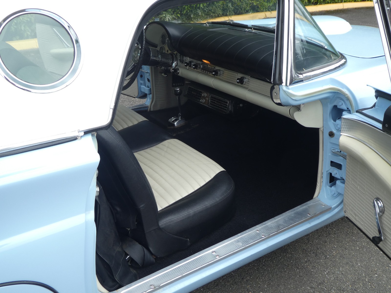 Ford-Thunderbird-1957-Convertible-16
