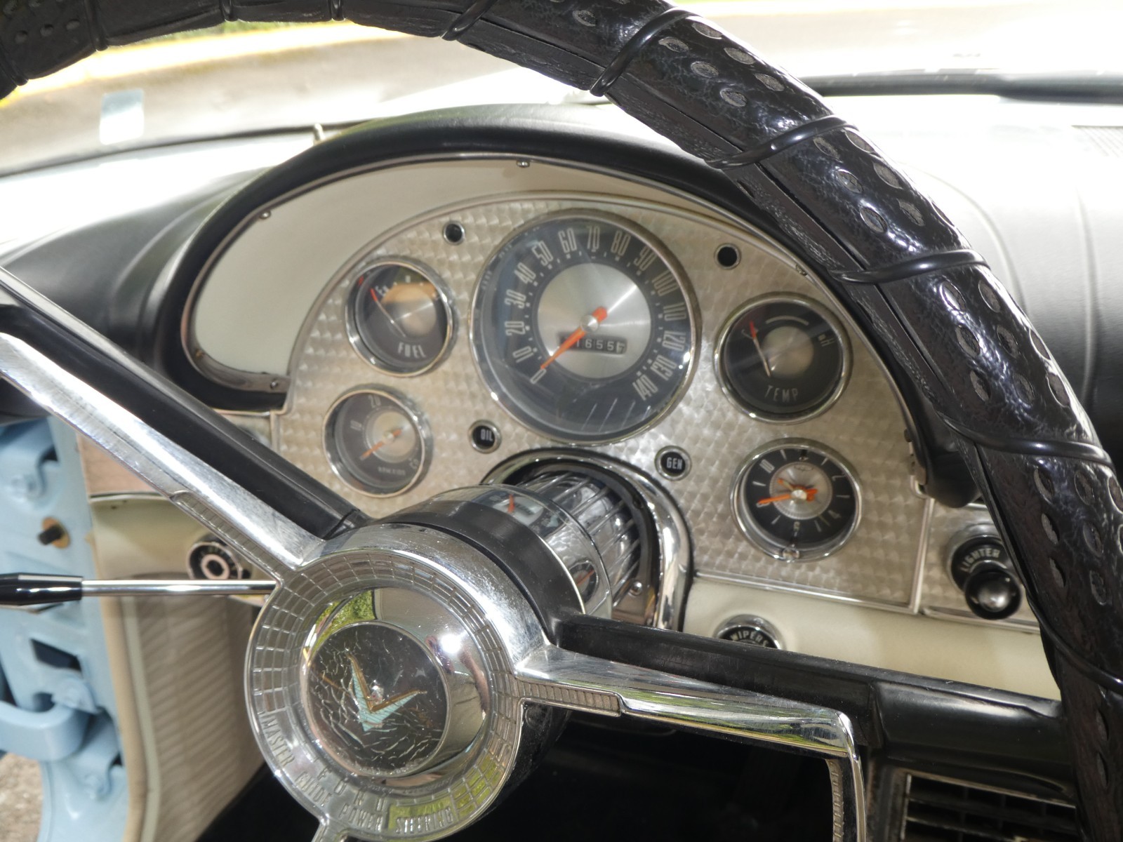Ford-Thunderbird-1957-Convertible-18