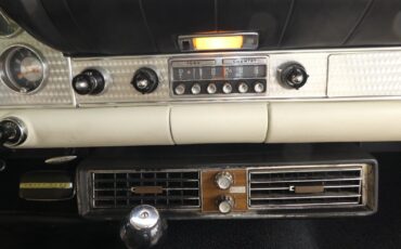 Ford-Thunderbird-1957-Convertible-22