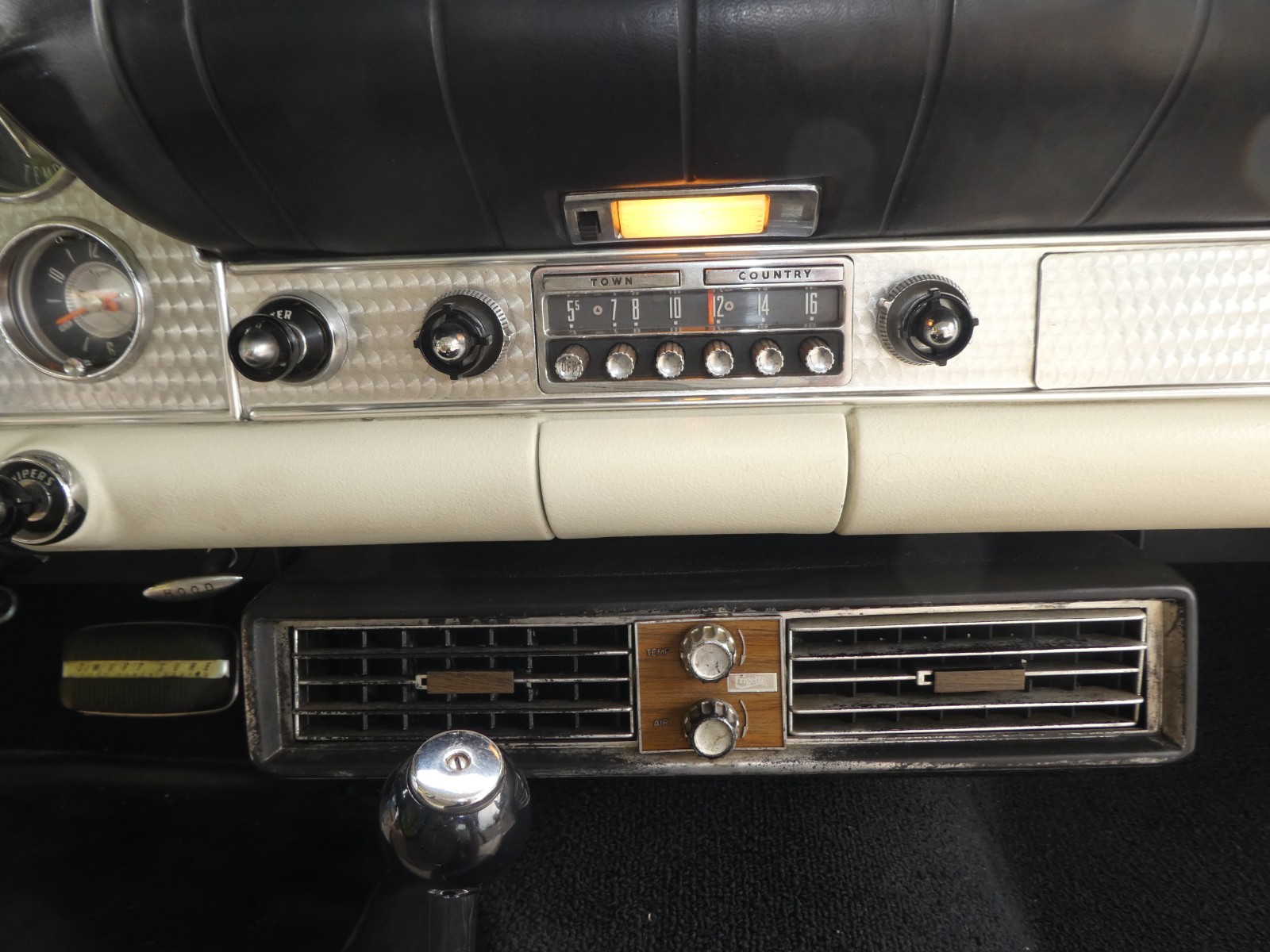 Ford-Thunderbird-1957-Convertible-22