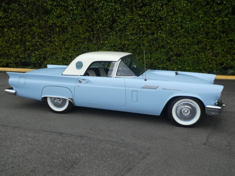 Ford Thunderbird 1957 Convertible