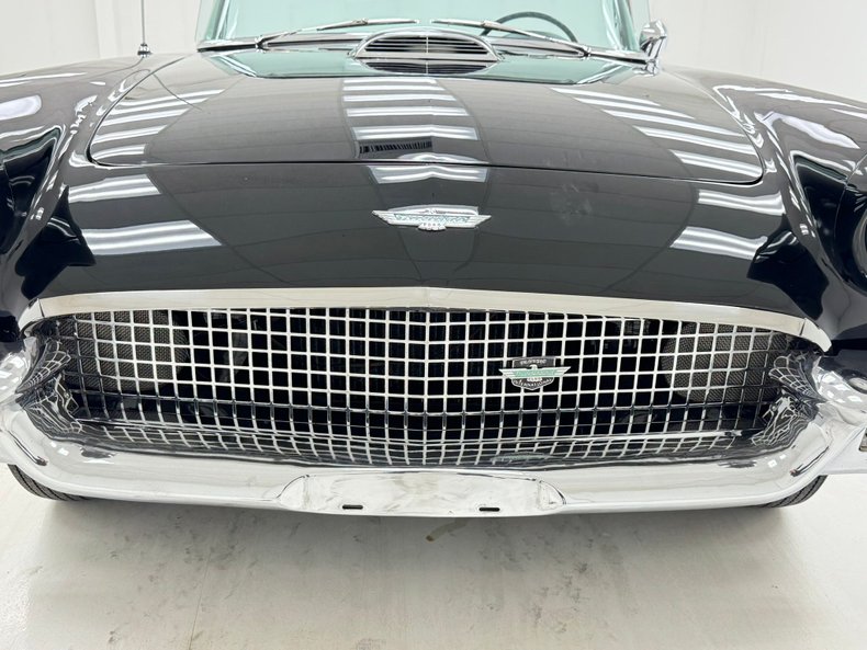 Ford-Thunderbird-1957-Raven-Black-Black-12