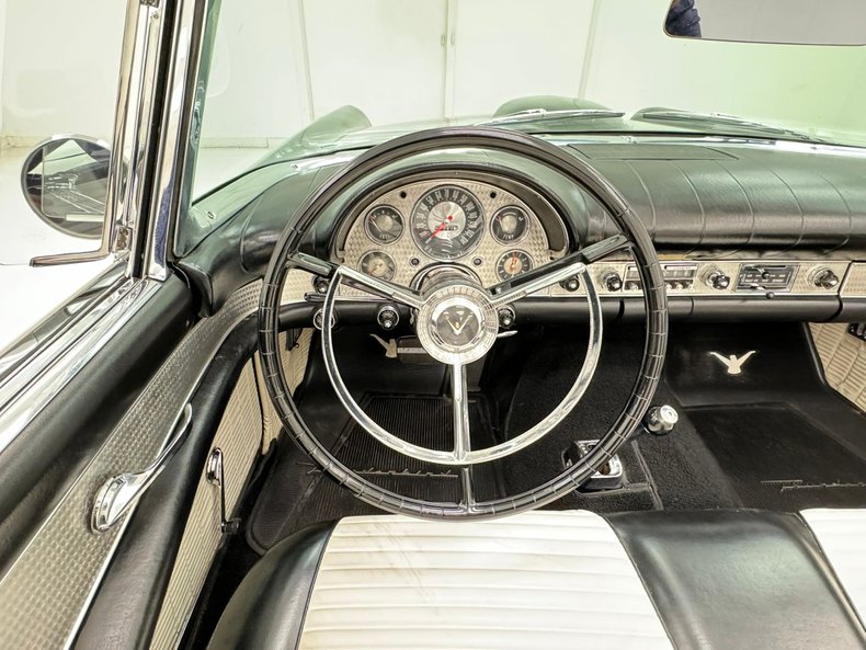 Ford-Thunderbird-1957-Raven-Black-Black-47