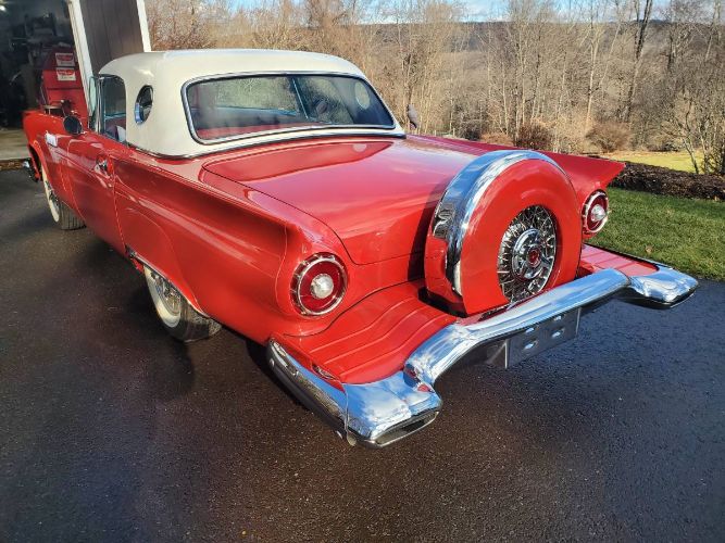 Ford-Thunderbird-1957-Red-13