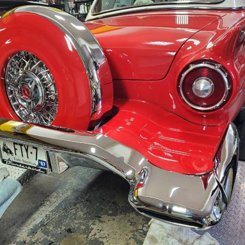 Ford-Thunderbird-1957-Red-3