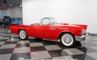 Ford-Thunderbird-1957-Red-Black-2