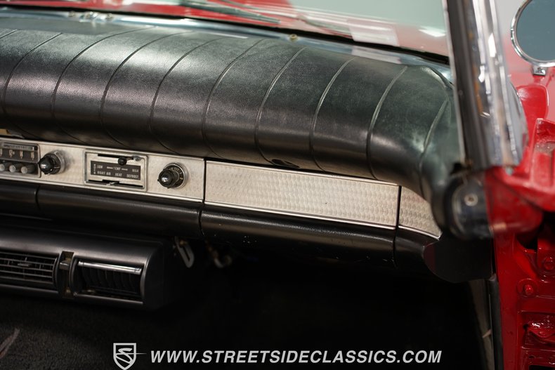 Ford-Thunderbird-1957-Red-Black-47