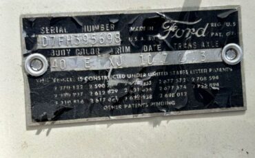 Ford-Thunderbird-1957-White-Pink-1