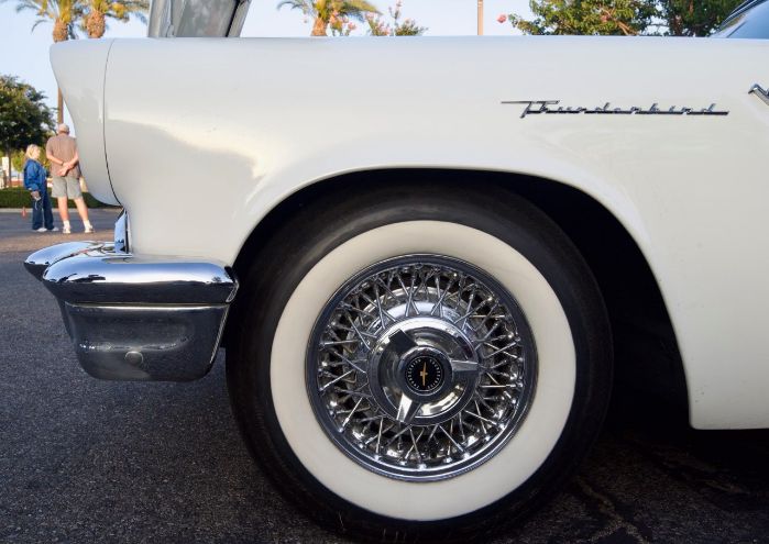 Ford-Thunderbird-1957-Wimbledon-White-13