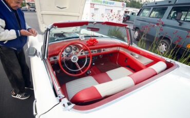 Ford-Thunderbird-1957-Wimbledon-White-15