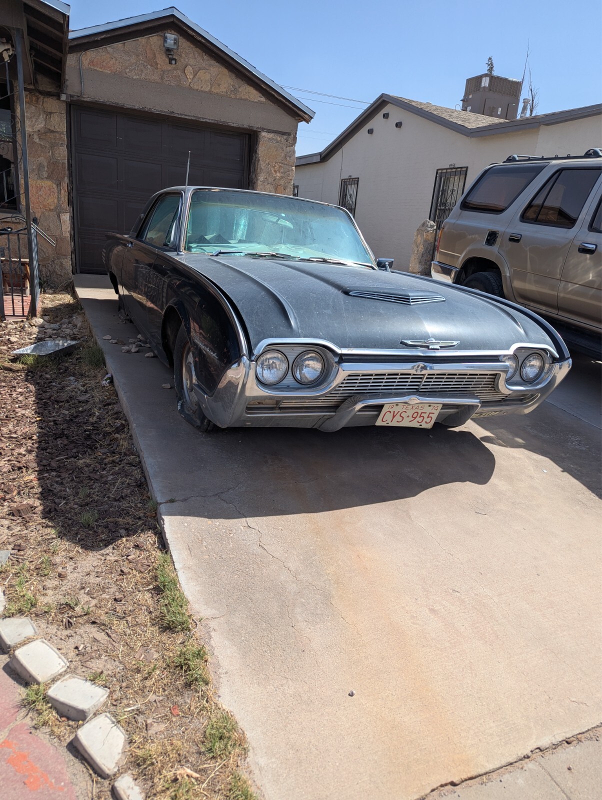 Ford-Thunderbird-1961-Coupe-1