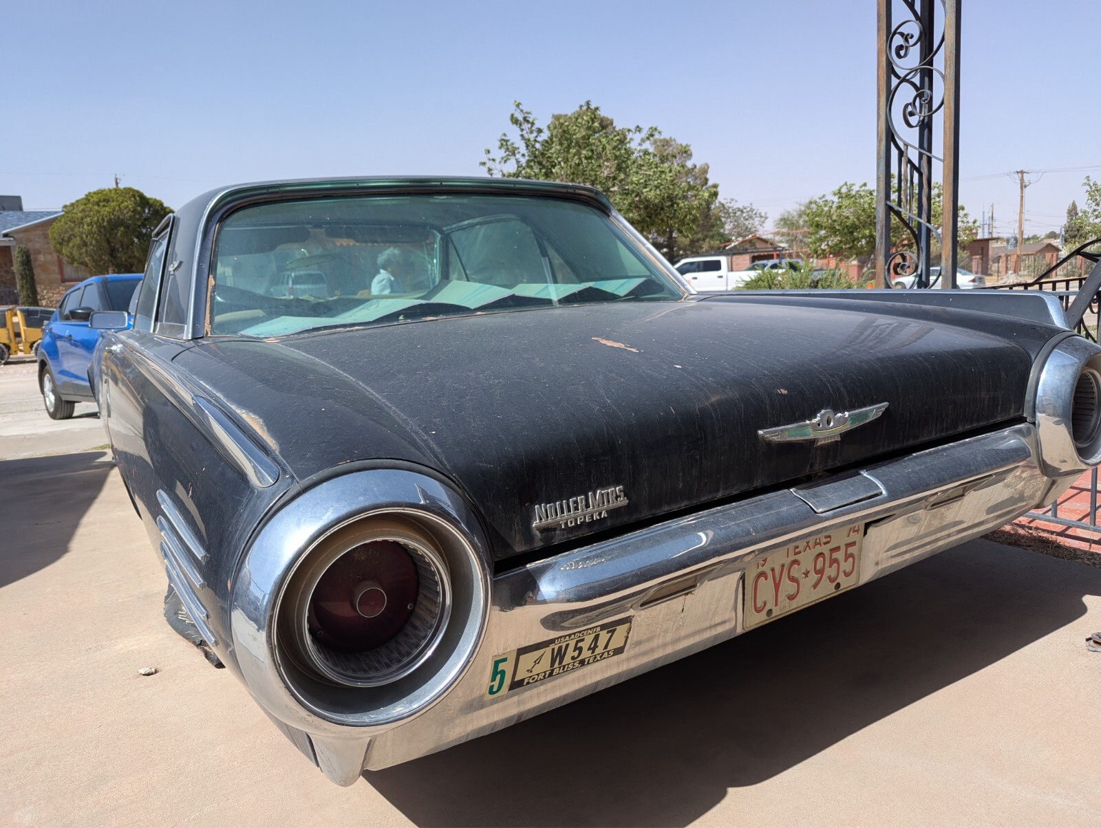 Ford-Thunderbird-1961-Coupe-3