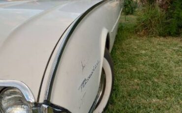 Ford-Thunderbird-1961-White-2