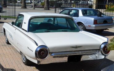 Ford-Thunderbird-1962