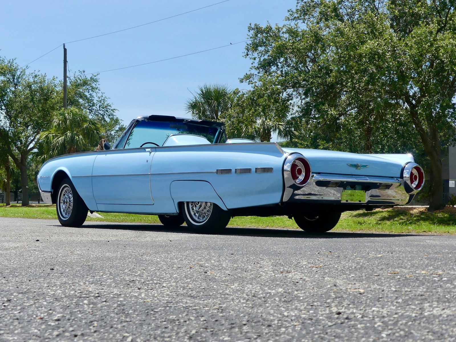 Ford-Thunderbird-1962-Convertible-13