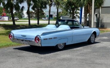 Ford-Thunderbird-1962-Convertible-17