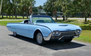 Ford-Thunderbird-1962-Convertible-22