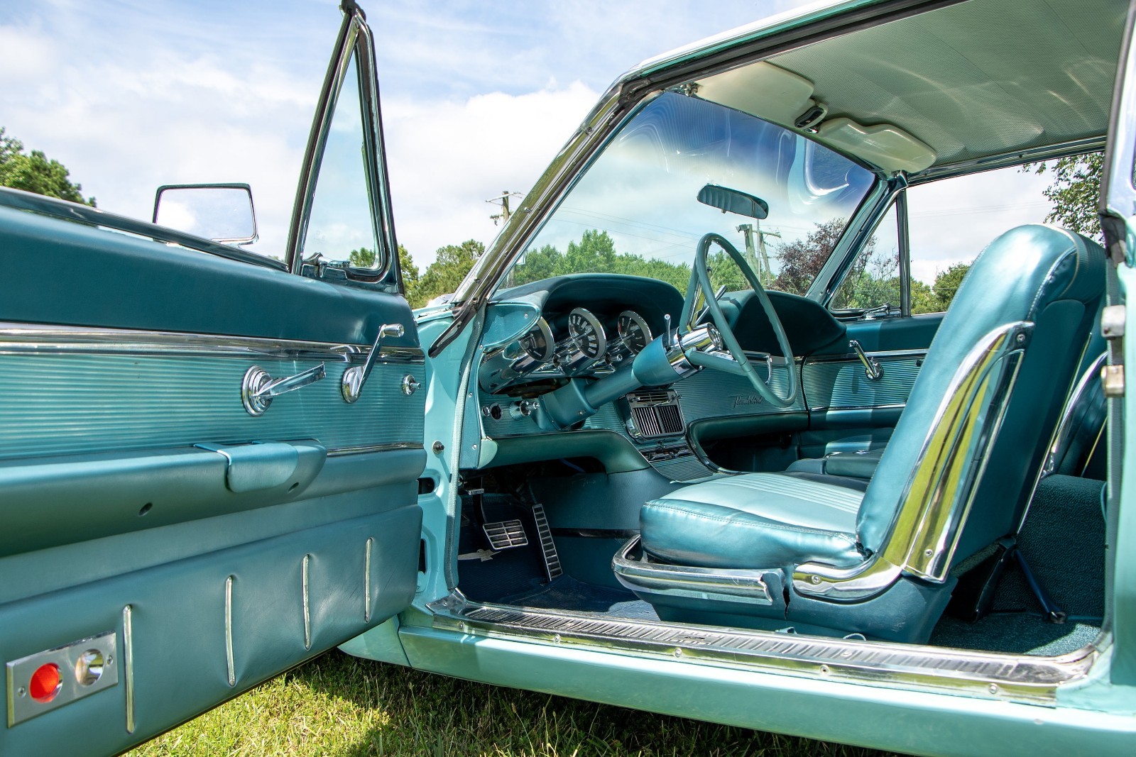 Ford-Thunderbird-1963-28