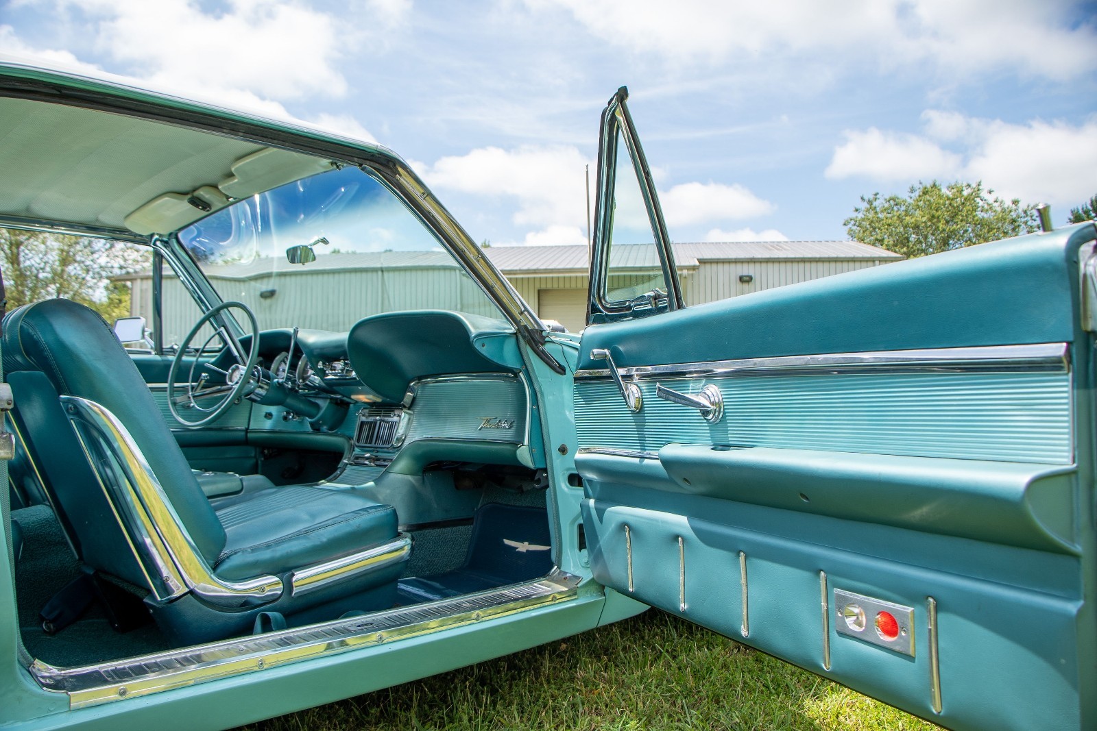 Ford-Thunderbird-1963-29