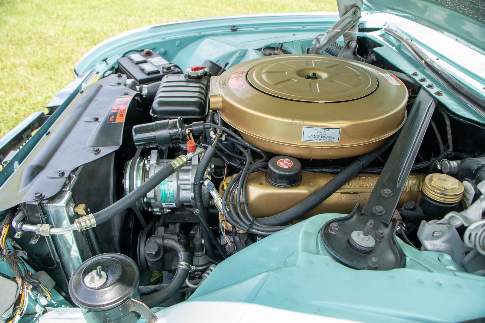 Ford-Thunderbird-1963-37