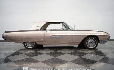 Ford-Thunderbird-1963-Hardtop-12