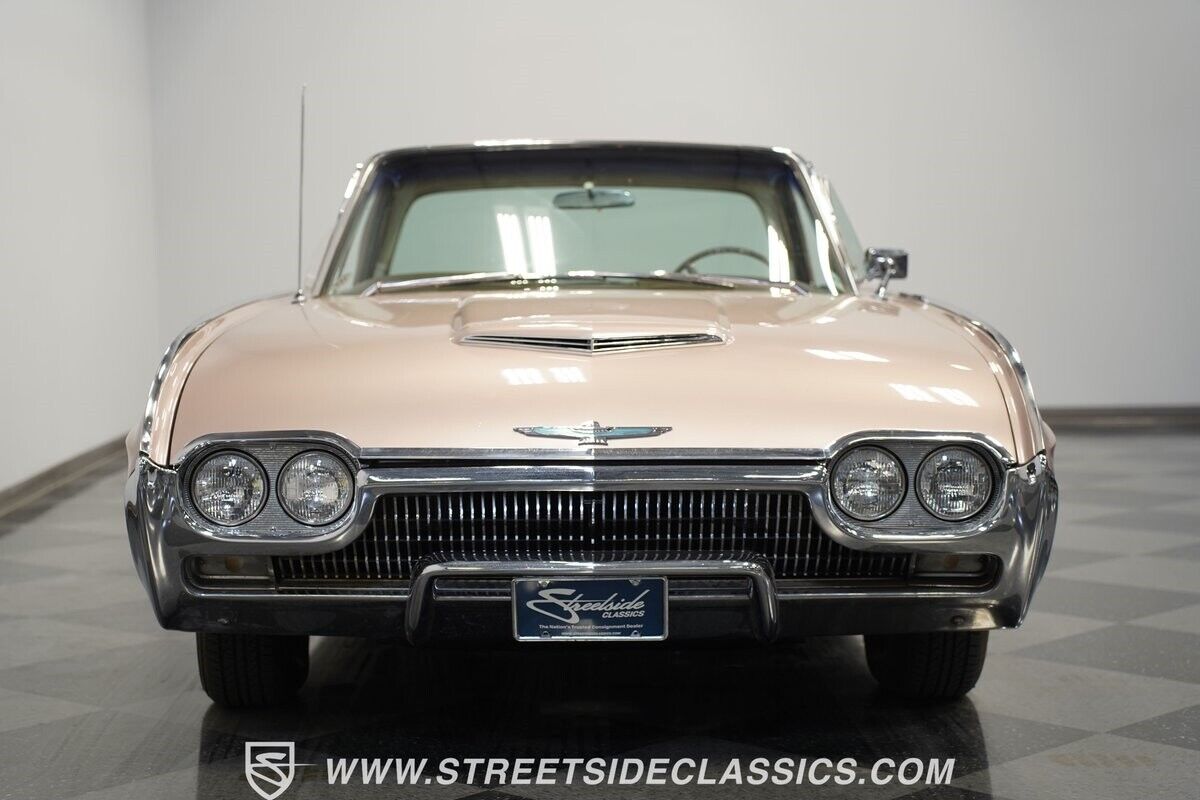 Ford-Thunderbird-1963-Hardtop-14