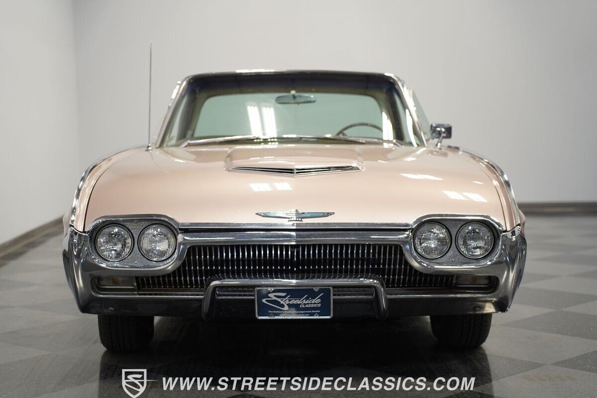 Ford-Thunderbird-1963-Hardtop-17