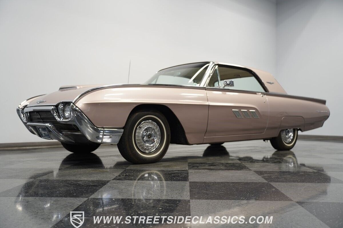 Ford-Thunderbird-1963-Hardtop-19