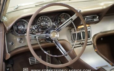 Ford-Thunderbird-1963-Hardtop-36