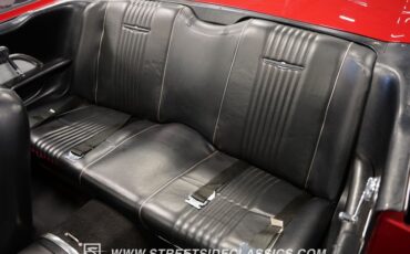 Ford-Thunderbird-1963-Rangoon-Red-Black-2