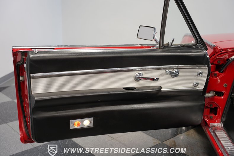 Ford-Thunderbird-1963-Rangoon-Red-Black-43