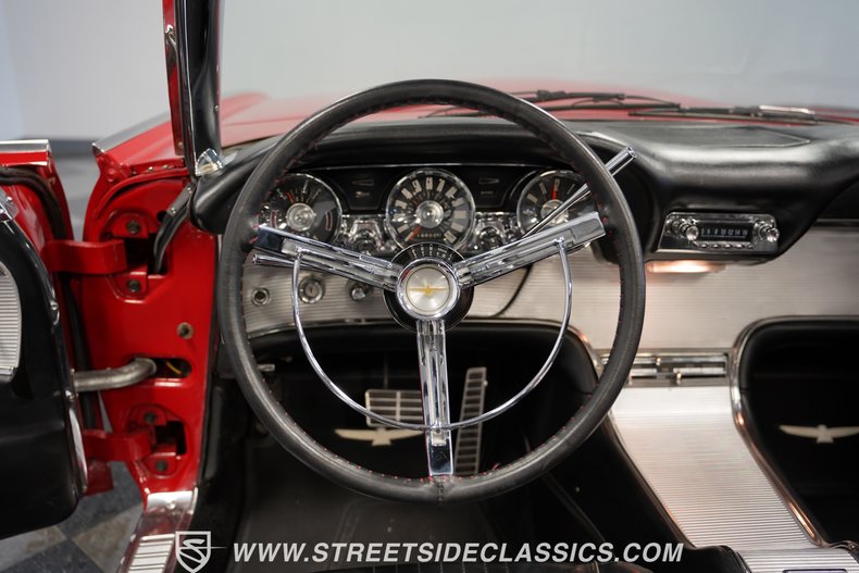 Ford-Thunderbird-1963-Rangoon-Red-Black-45