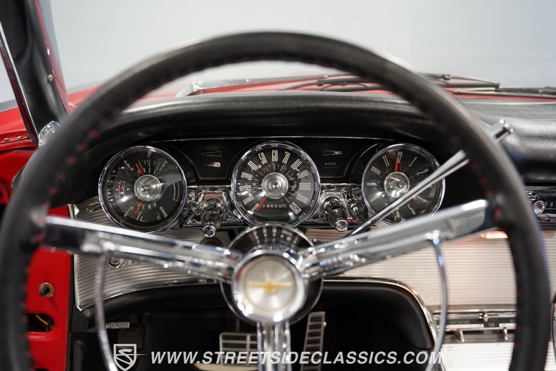Ford-Thunderbird-1963-Rangoon-Red-Black-46
