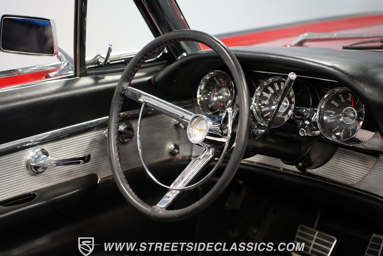 Ford-Thunderbird-1963-Rangoon-Red-Black-7