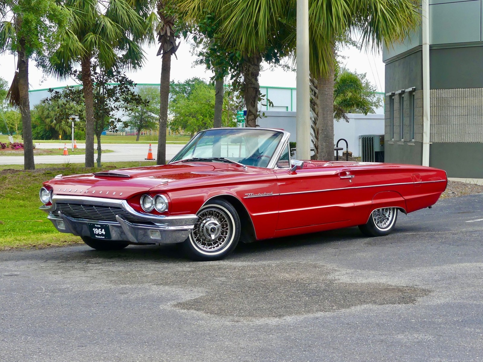 Ford-Thunderbird-1964-Convertible-6