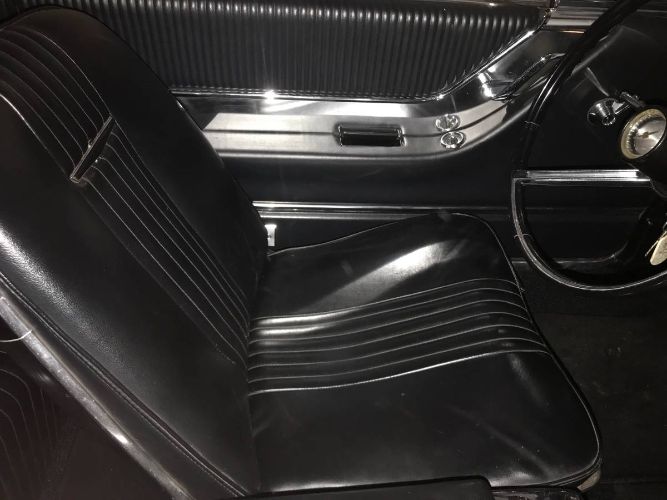 Ford-Thunderbird-1964-Custom-Burgundy-Black-Leather-8