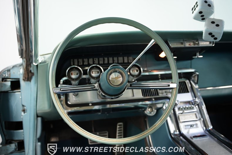 Ford-Thunderbird-1964-Medium-Blue-Metallic-Light-Blue-36