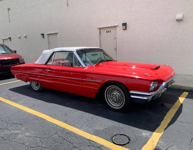 Ford-Thunderbird-1964-Red