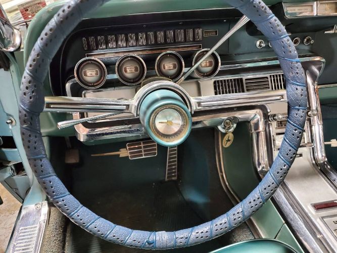 Ford-Thunderbird-1964-TealWhite-Teal-16