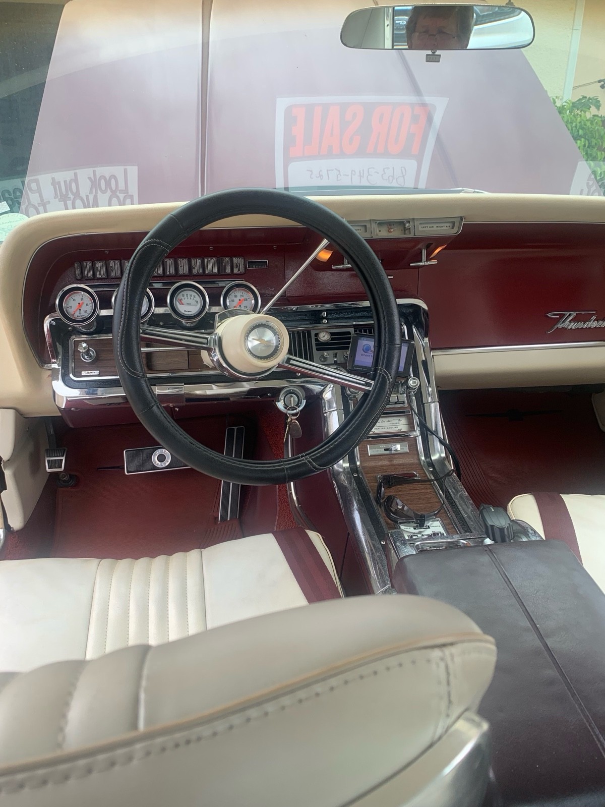 Ford-Thunderbird-1965-Coupe-6