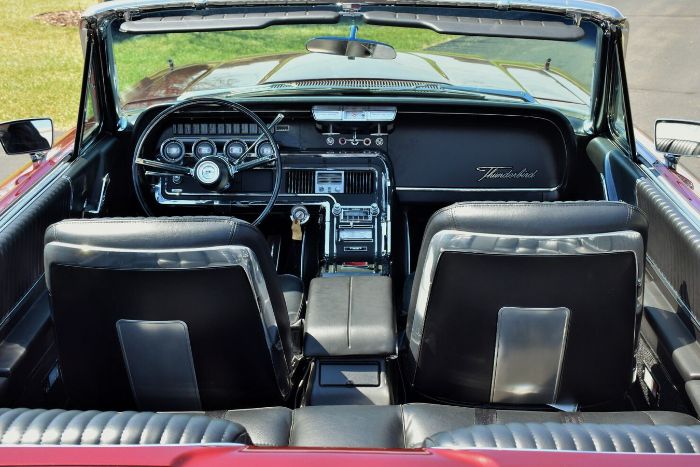 Ford-Thunderbird-1966-15